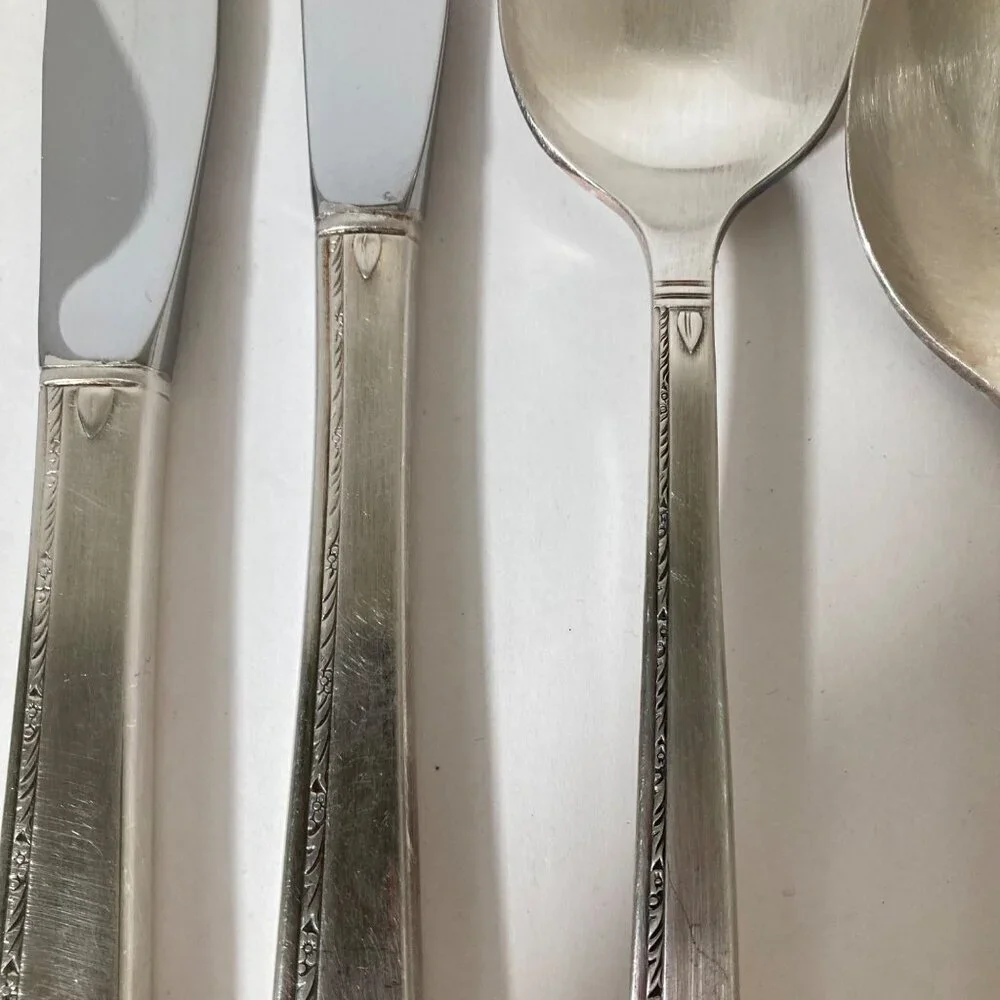 1- 13 Piece 40s Oneida Prestige Grenoble Flatware Place Setting‎